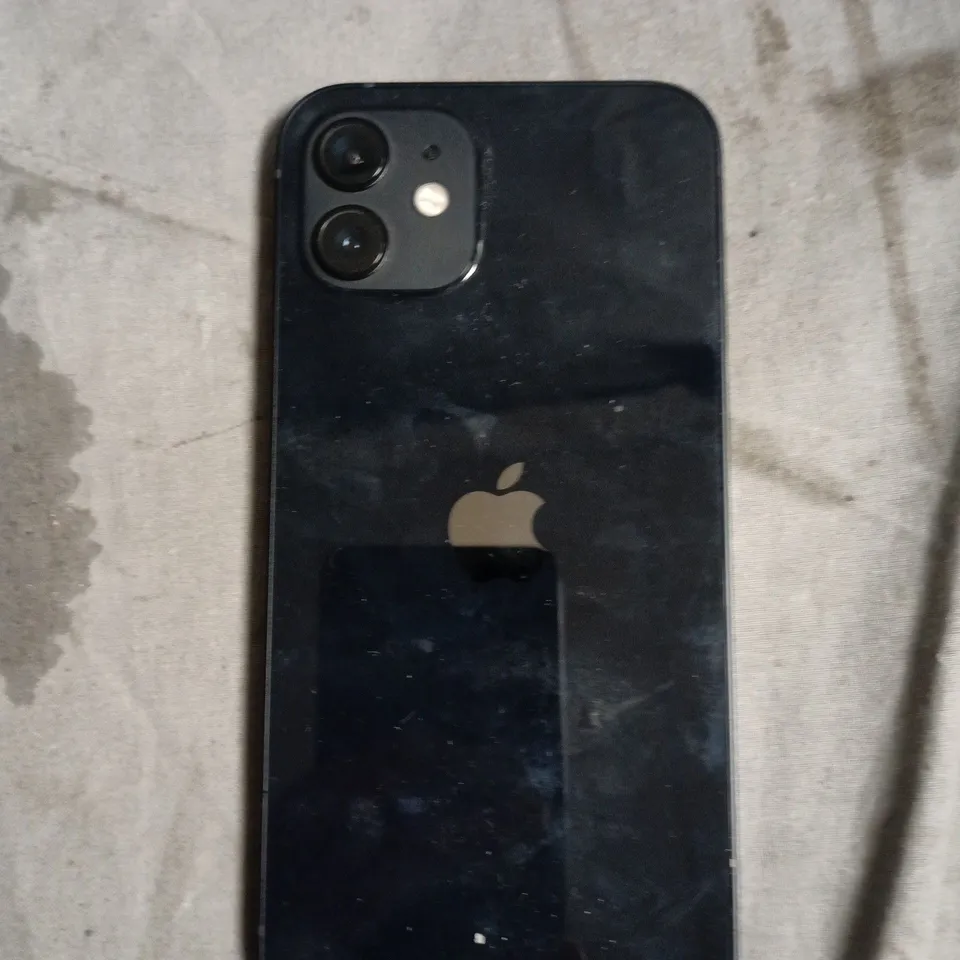 APPLE IPHONE 12 SMARTPHONE