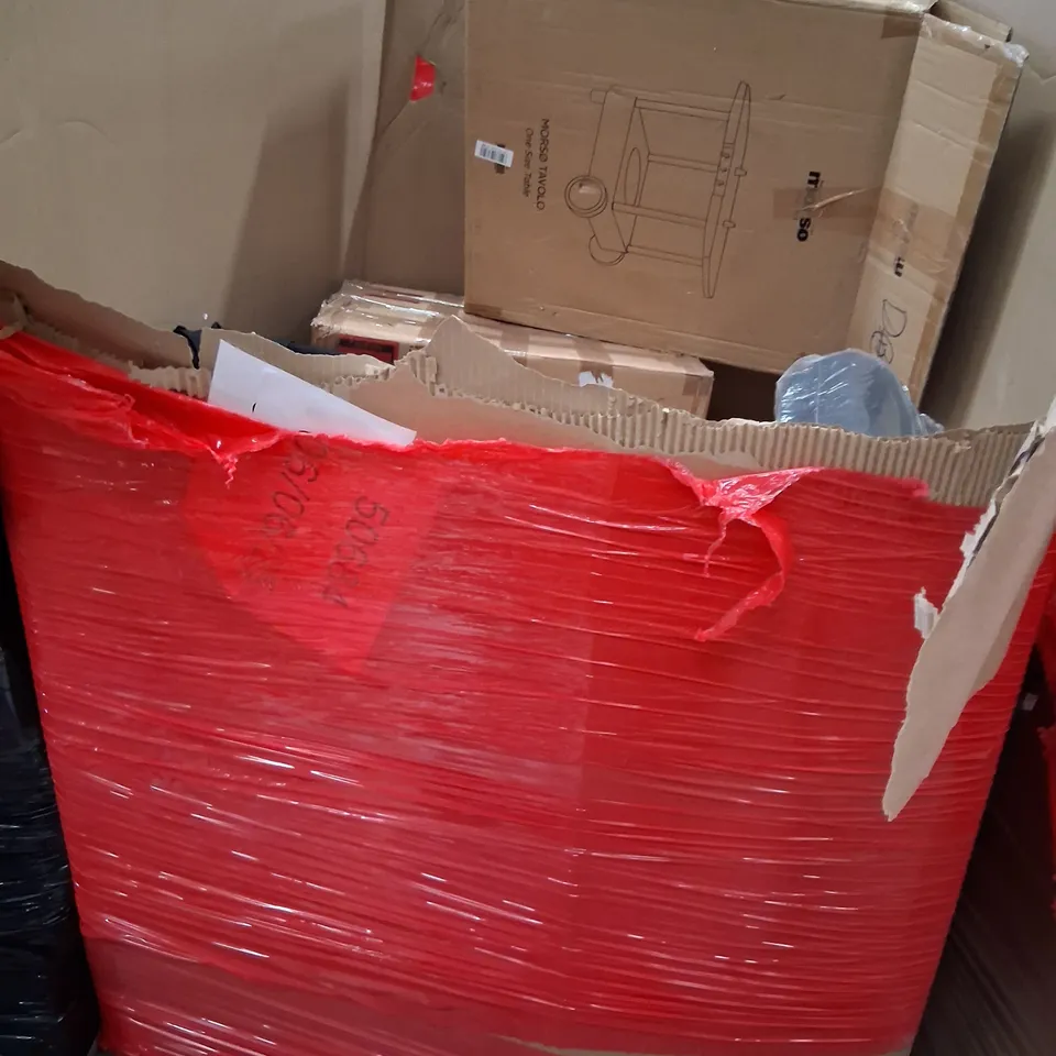 PALLET CONSISTING OF A LARGE QUANTITY OF ASSORTED HOUSEHOLD AND ELECTRICAL PRODUCTS AND ACCESSORIES TO INCLUDE;