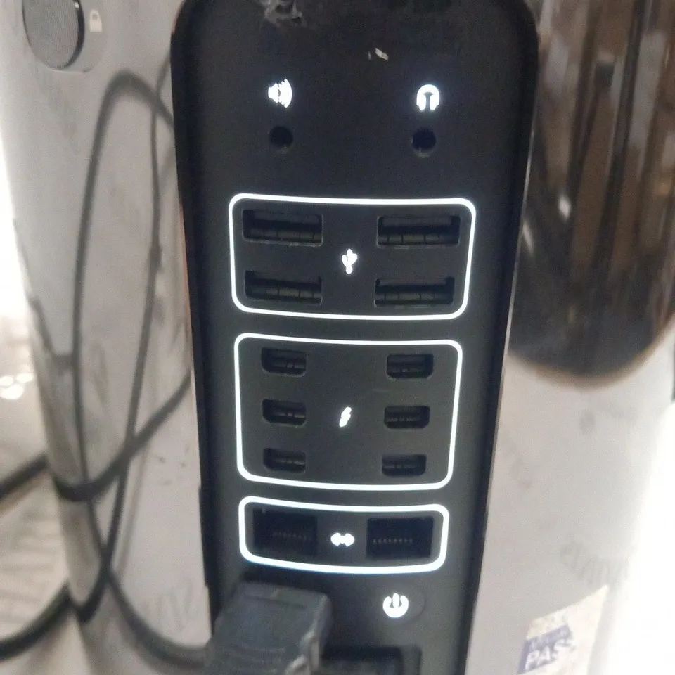 APPLE MAC PRO 6.1 A1481 DESKTOP COMPUTER