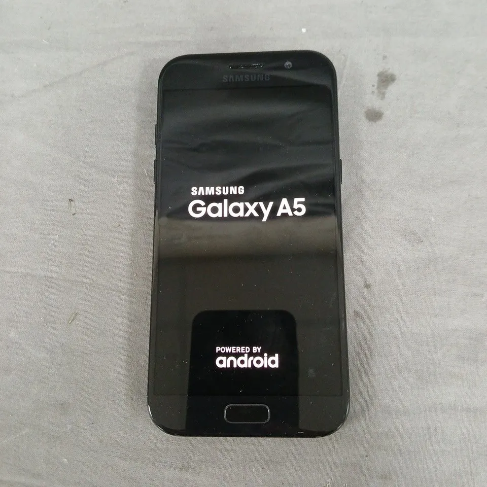 SAMSUNG GALAXY A5 (2017) SMARTPHONE – BLACK – UNLOCKED – 32GB