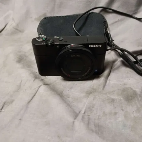 SONY CYBER-SHOT DSC-RX100 20.2MP DIGITAL CAMERA