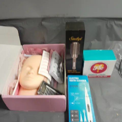 APPROXIMATELY 20 ASSORTED HEALTH & BEAUTY PRODUCTS TO INCLUDE NANO TECH HAIR BRUSH, BAMBOO PANTY LINERS AND ELECTRIC TEETH CLEANER