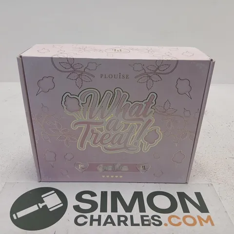 PLOUISE WHAT A TREAT! MINI MAKEUP SET – PINK BOXED