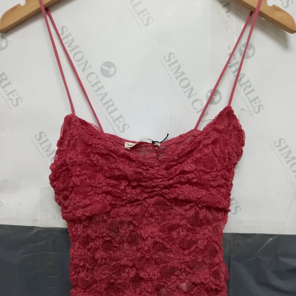 PULL & BEAR FLORAL MESH CROP TOP IN IN CRSUHED BERRY RED - EU SMALL