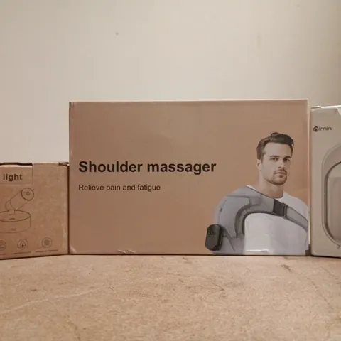 APPROXIMATELY 12 ASSORTED HOUSEHOLD ITEMS TO INCLUDE SHOULDER MASSAGER, DIFFUSER SET, ETC