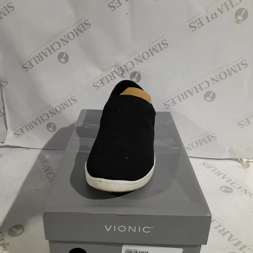 BOXED VIONIC VENICE MARSHALL CANVAS SLIP ON SHOES, BLACK - SIZE 7