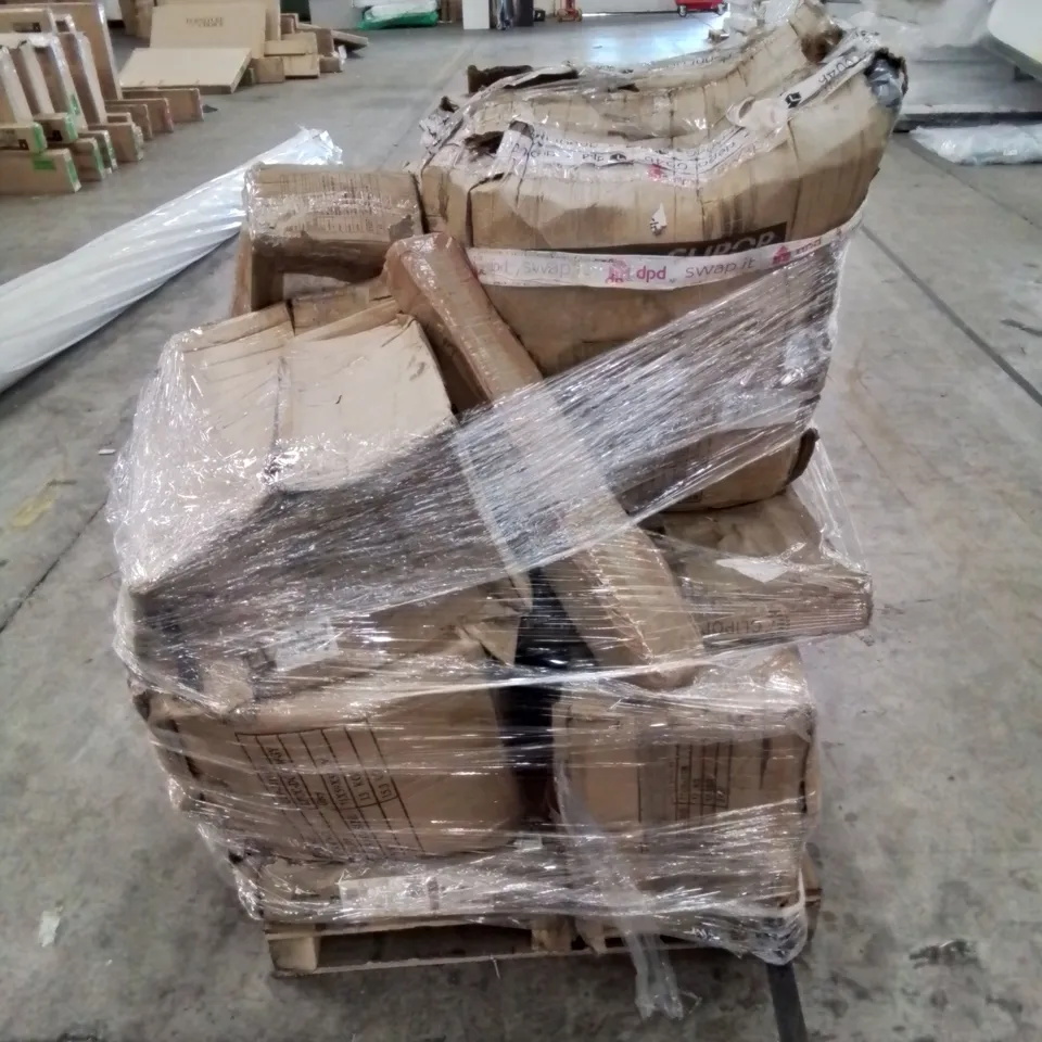 A PALLET OF VARIOUS FURNITURE PARTS AND CUSHIONS (MOSTLY CHAIRS)