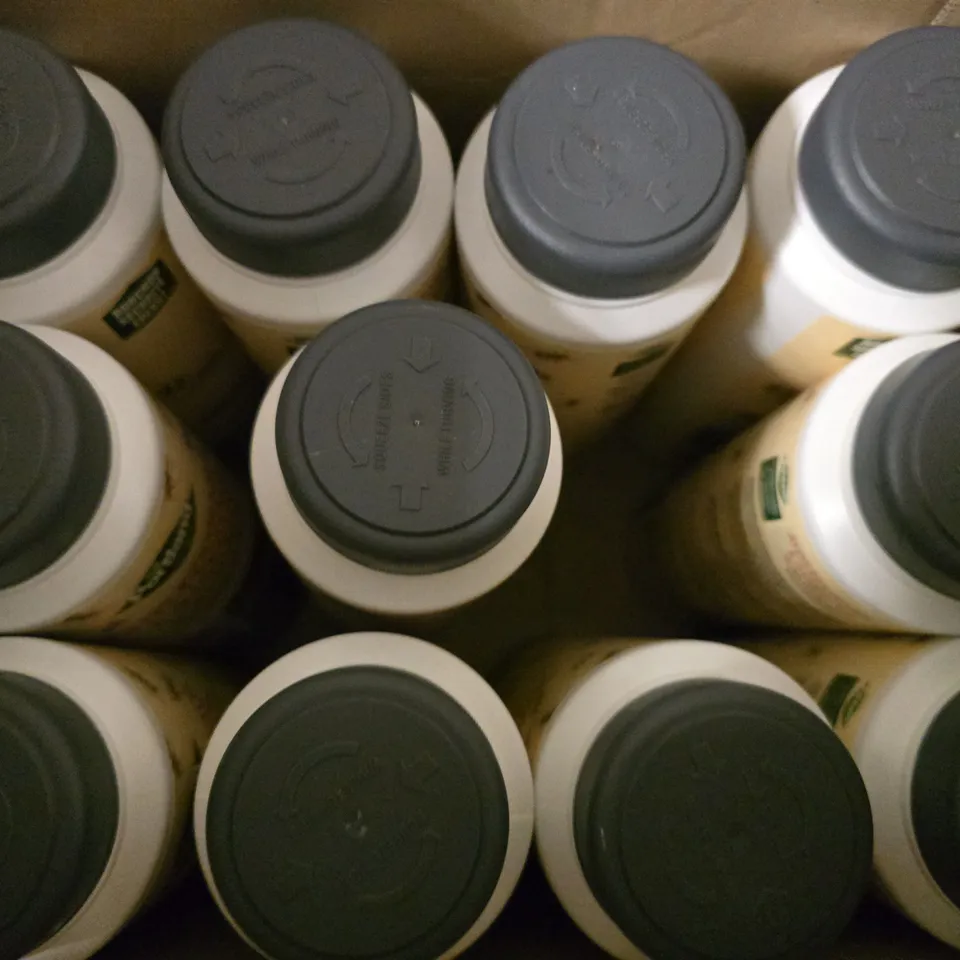 BOX OF APPROXIMATELY 12 PORTLAND ANTI FOURMIS & INSECTS RAMPANTS POUDRE 