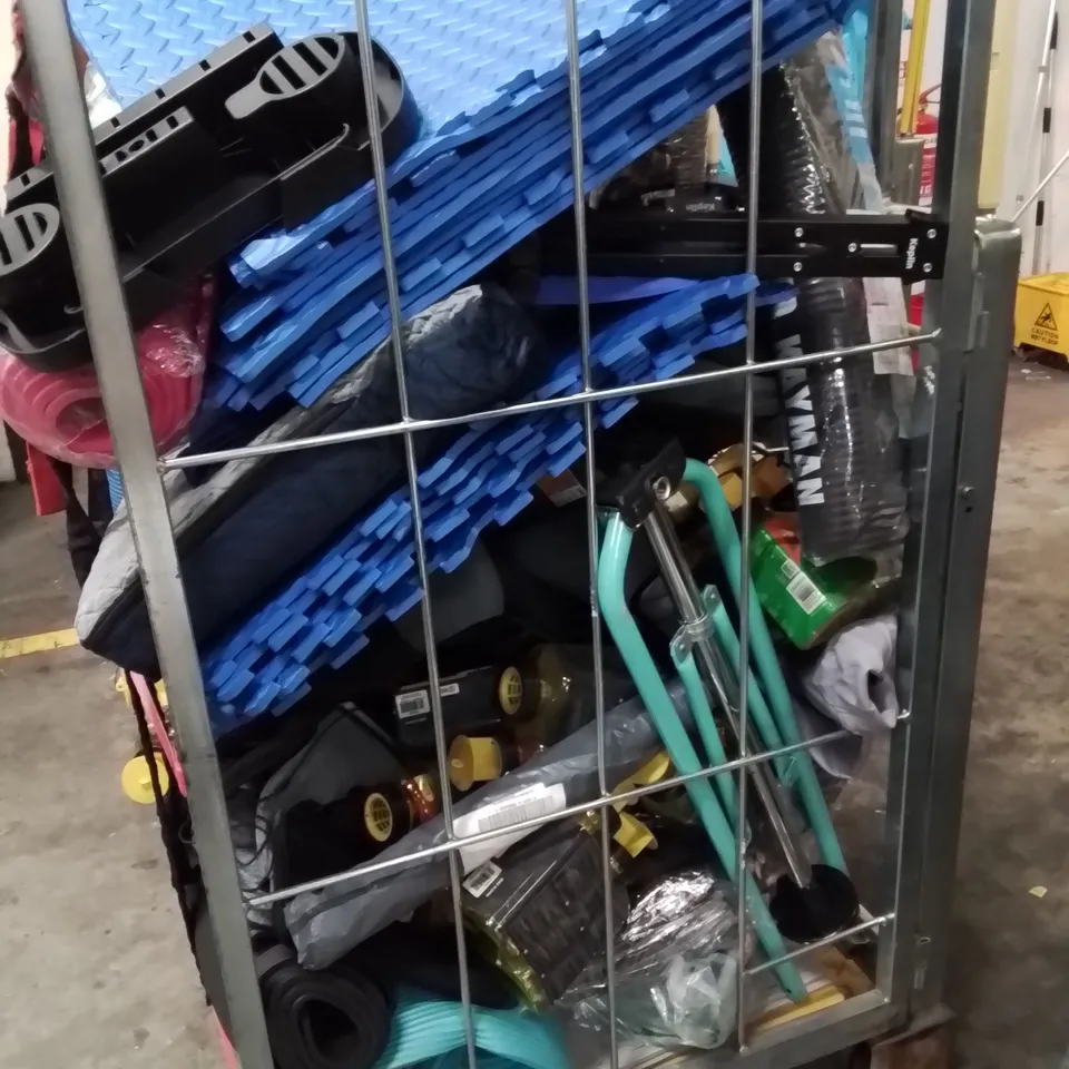 CAGE OF ASSORTED HOUSEHOLD GOODS AND PRODUCTS TO INCLUDE;YOGA MAT,DOG COOLING BED,BABY SEAT,HEATED BLANKET 