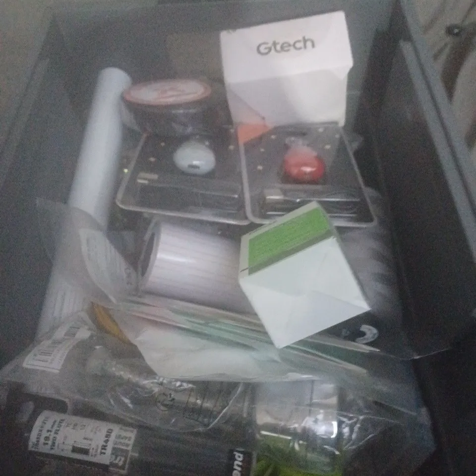 BOX OF APPROXIMATELY 20 ASSORTED HOUSEHOLD ITEMS INCLUDING GIFT RIBBON , STICK & STAY TAPE AND MOBILE PHONE USB