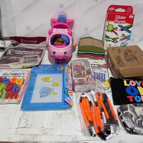 LOT OF APPROXIMATELY 10 ASSORTED TOYS AND GAMES TO INCLUDE CONNECT 4, GLIDER PLANES AND ALPHABET FRIDGE MAGNETS