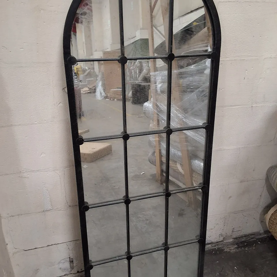 BLACK METAL FRAME WINDOW MIRROR 60×152×3CM