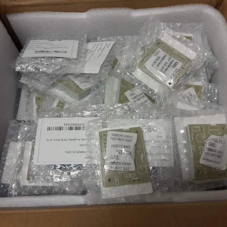 APPROXIMATELY 30 RAPID AUDIO AMPLIFIER PCB PACKS 