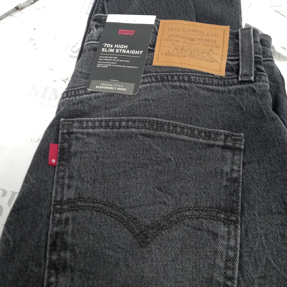 LEVI 70'S HIGH SLIM STRAIGHT LEG JEANS IN GREY - SIZE 30