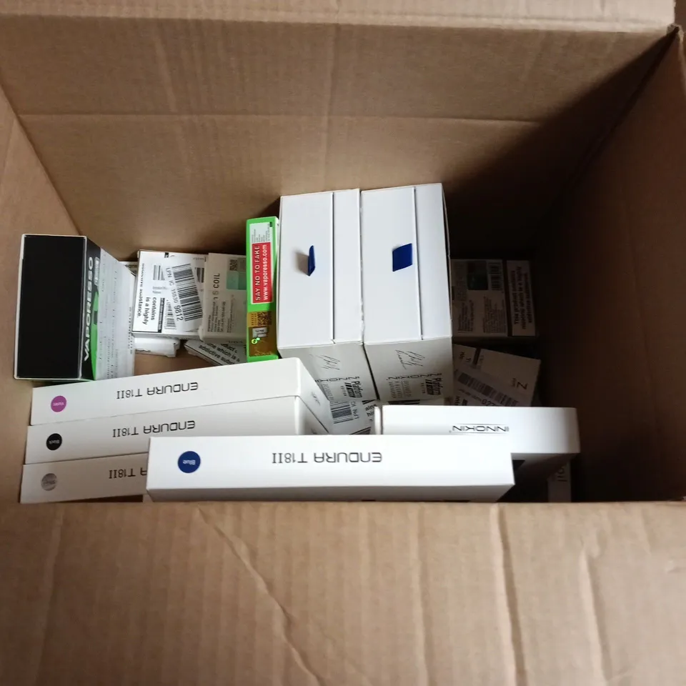 LOT OF APPROXIMATELY 30 ASSORTED VAPING ITEMS TO INCLUDE INNOKIN AND VAPORESSO