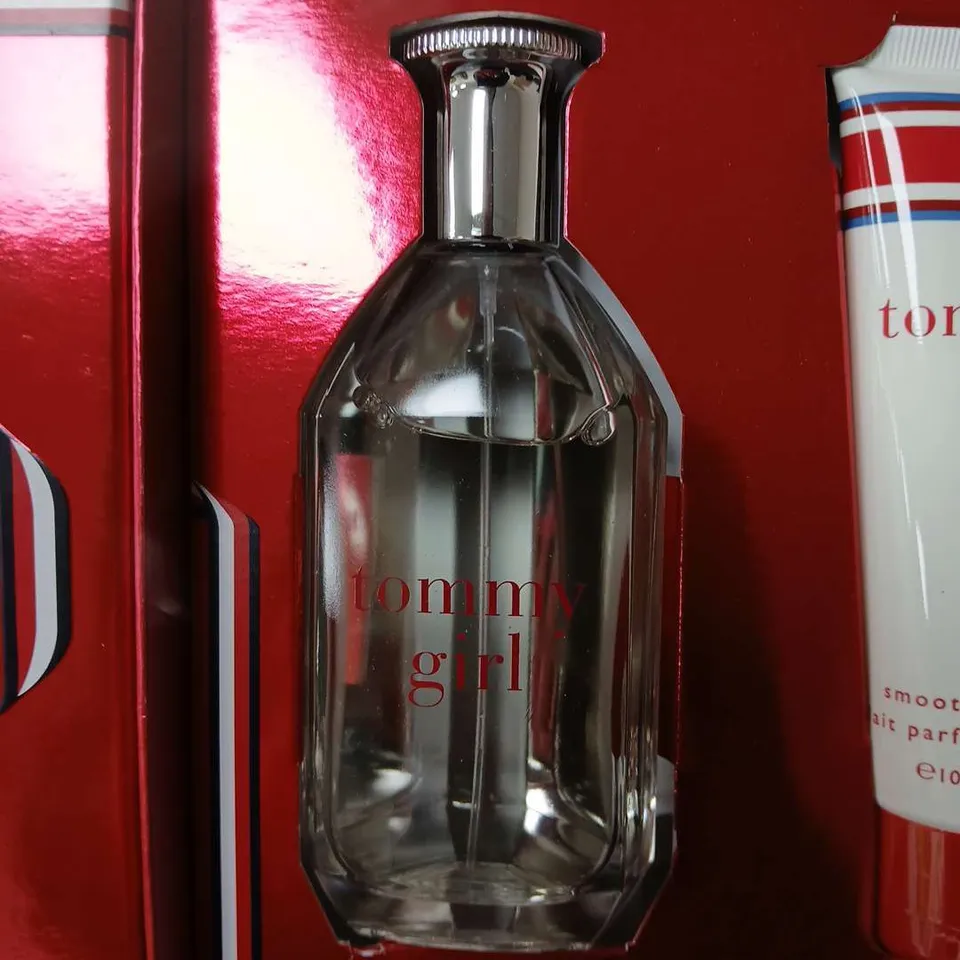 BOXED TOMMY HILFIGER TOMMY GIRL 100ML EAU DE TOILETTE AND BODY LOTION 