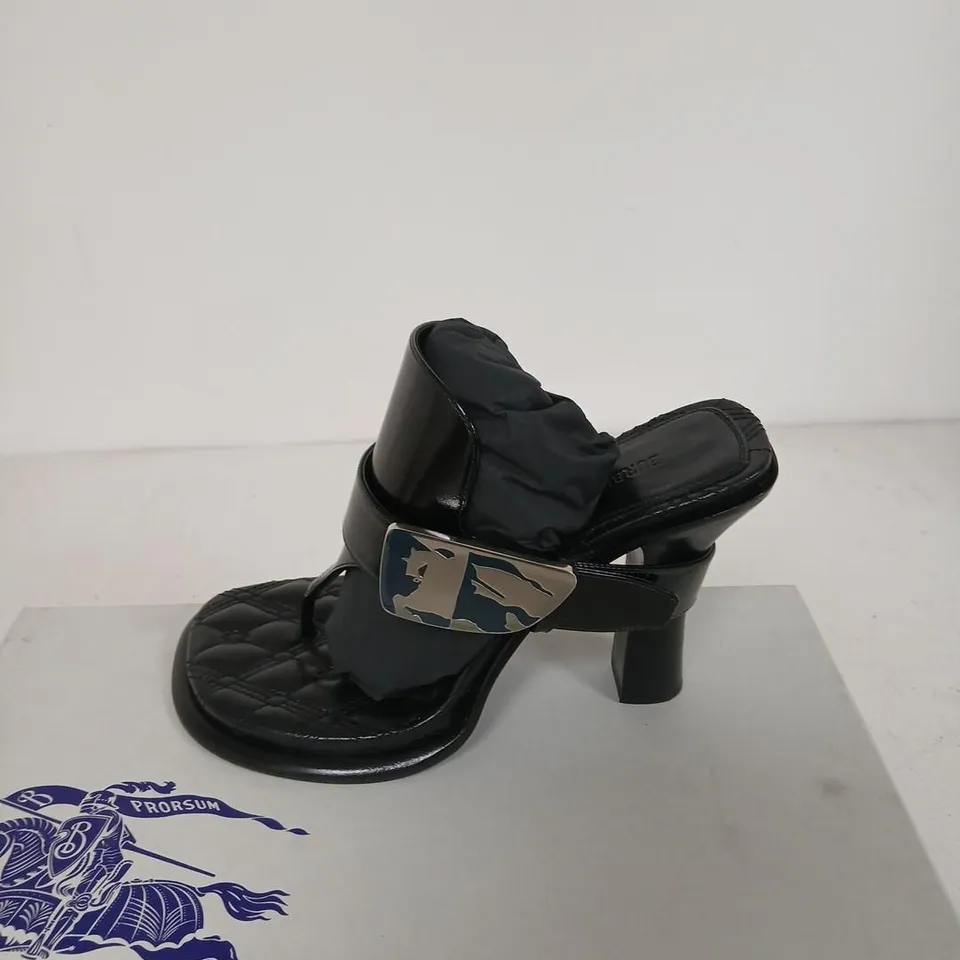 BURBERRY WOMEN'S LEATHER SANDALS – BLACK, UK4 (EU37)