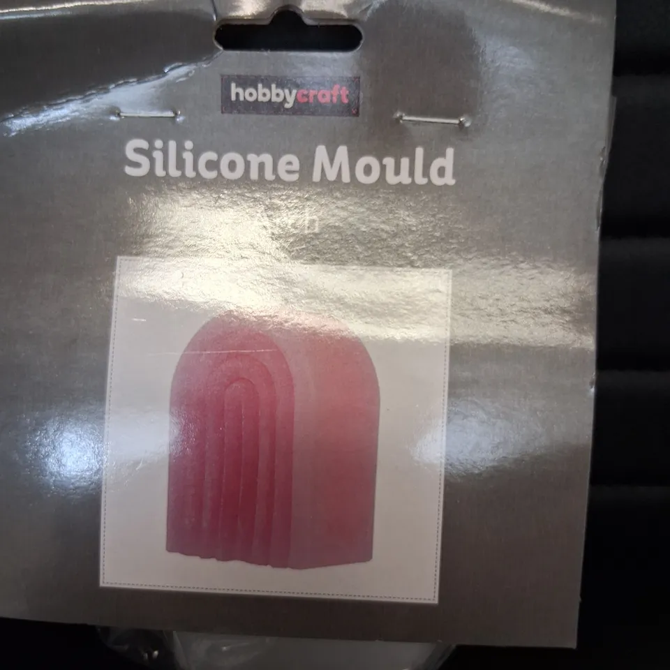 APPROXIMATELY 72 BRAND NEW HOBBY CRAFT SILICONE MOULD ARCH 