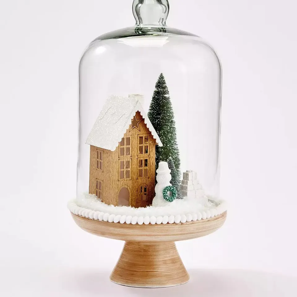 WINTER SCENE CLOCHE