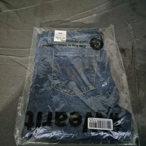 LEVIS STRAUSS DENIM JEANS - W31 X L32
