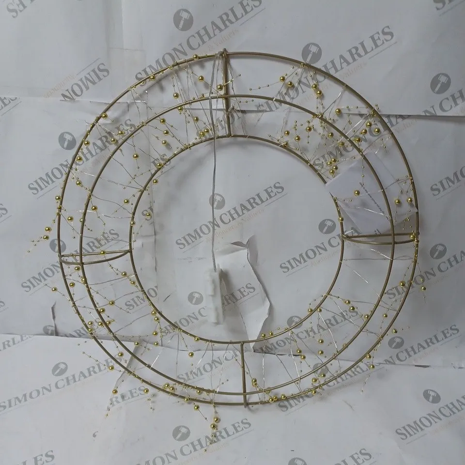 BOXED SARA DAVIES GOLD PRE-LIT BEADED WREATH