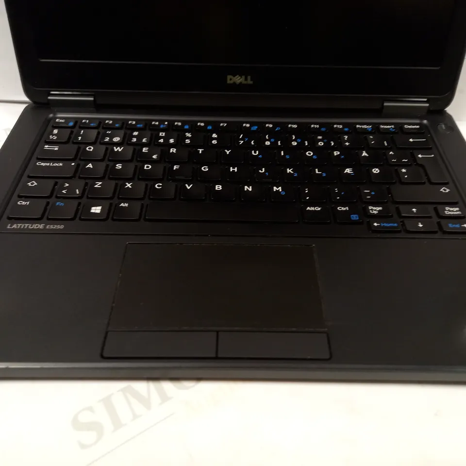 DELL LATITUDE E5250 LAPTOP IN BLACK