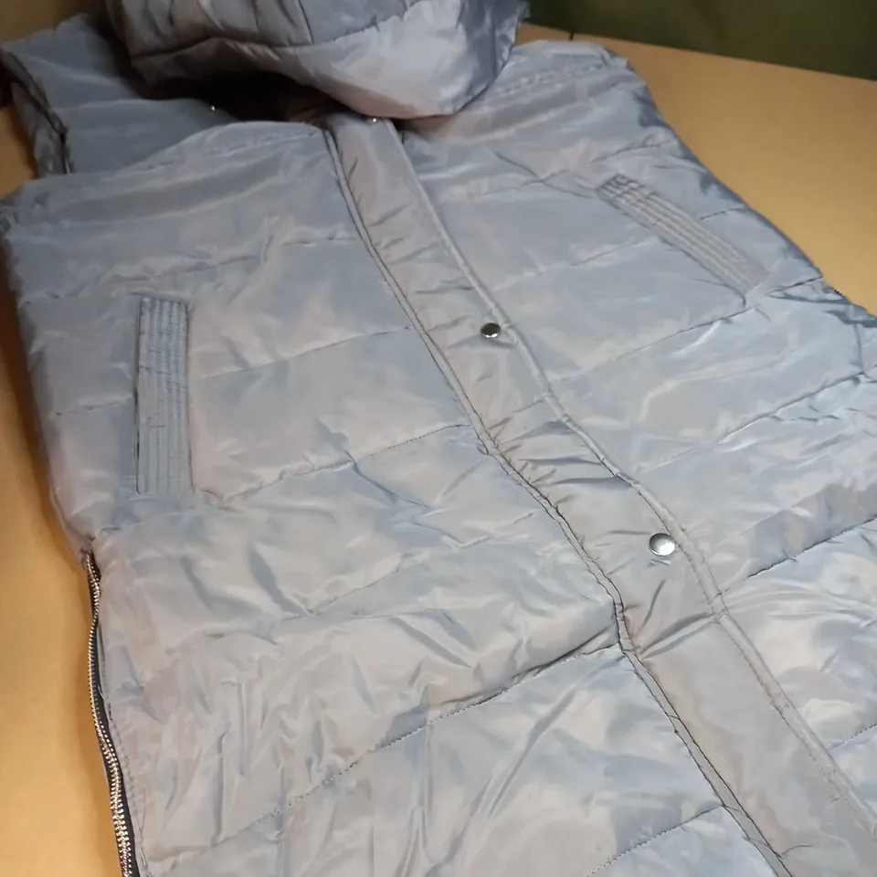 DESIGNER SILVER PADDED/HOODED GILET 