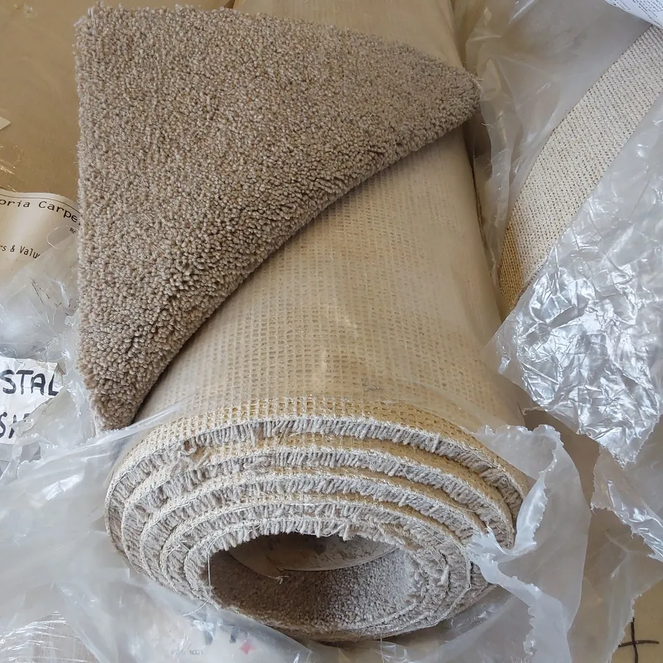 ROLL OF QUALITY TUDOR TWIST REGAL CHESTNUT CARPET // SIZE: APPROXIMATELY 4 X 4.8m