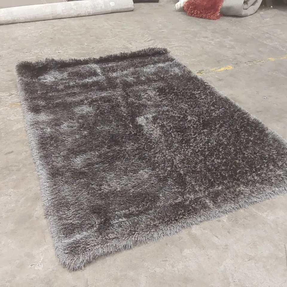 QUALITY DESIGNER AREA RUG - APPROXIMATELY 230 x 160cm