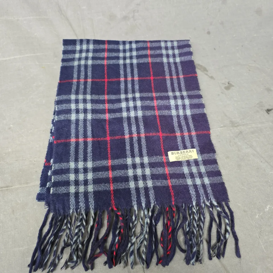 BURBERRY SCARF – NAVY CHECK LAMBSWOOL