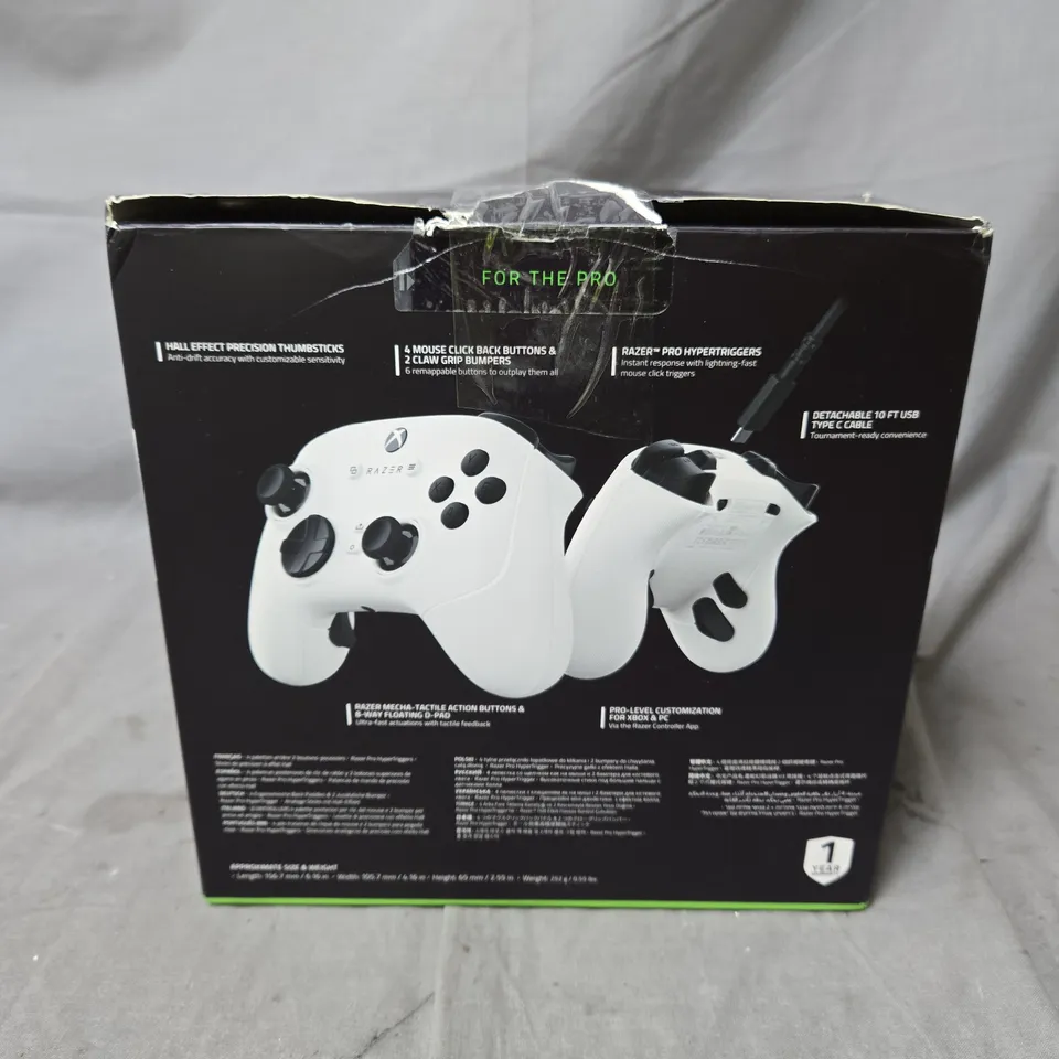 RAZER WOLVERINE V3 TOURNAMENT ED. - WHITE