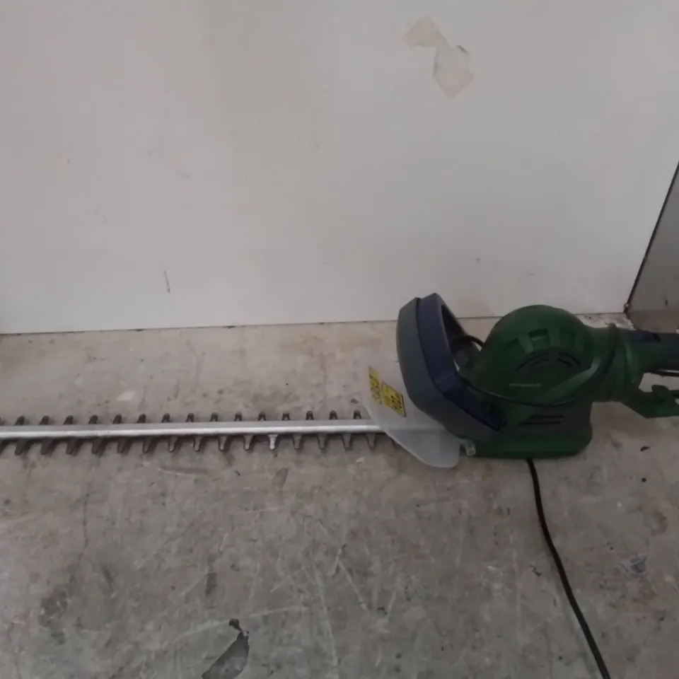 POWERBASE ELECTRIC HEDGE TRIMMER HTEG37-660
