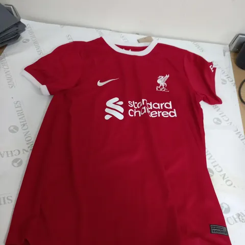 LIVERPOOL 23/24 FOOTBALL SHIRT SIZE M