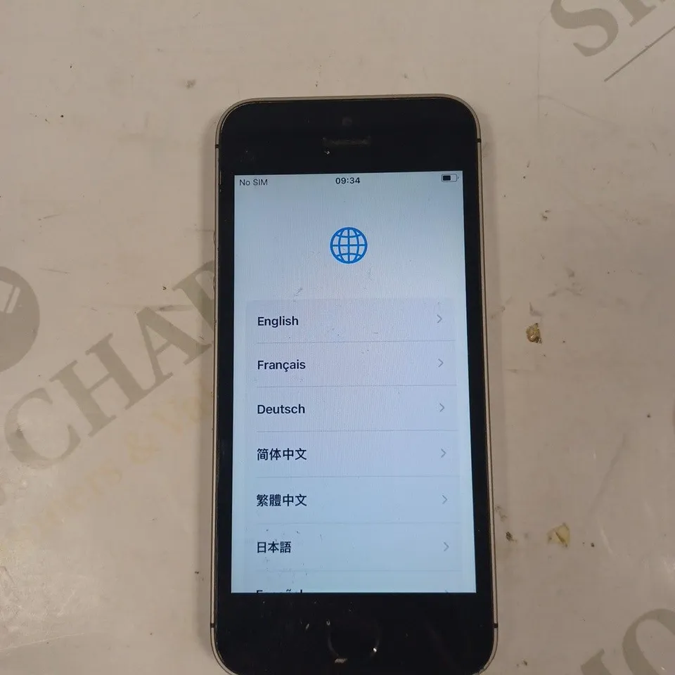 APPLE IPHONE SE SMARTPHONE 