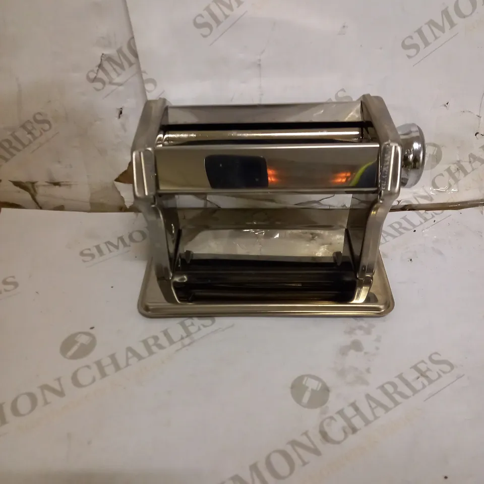 WORLD OF FLAVOURS PASTA MAKER, MANUAL PASTA MACHINE WITH 9 ADJUSTABLE THICKNESS