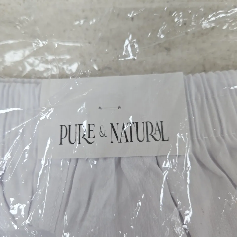 PURE & NATURAL WHITE WOMEN'S SHORTS, UK 16