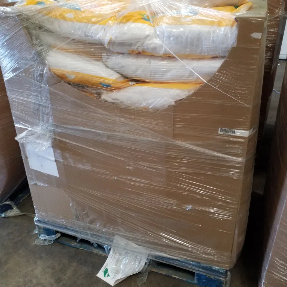 PALLET CONTAINING APPROXIMATELY 52 SILENTNIGHT BREATHABLE PILLOWS