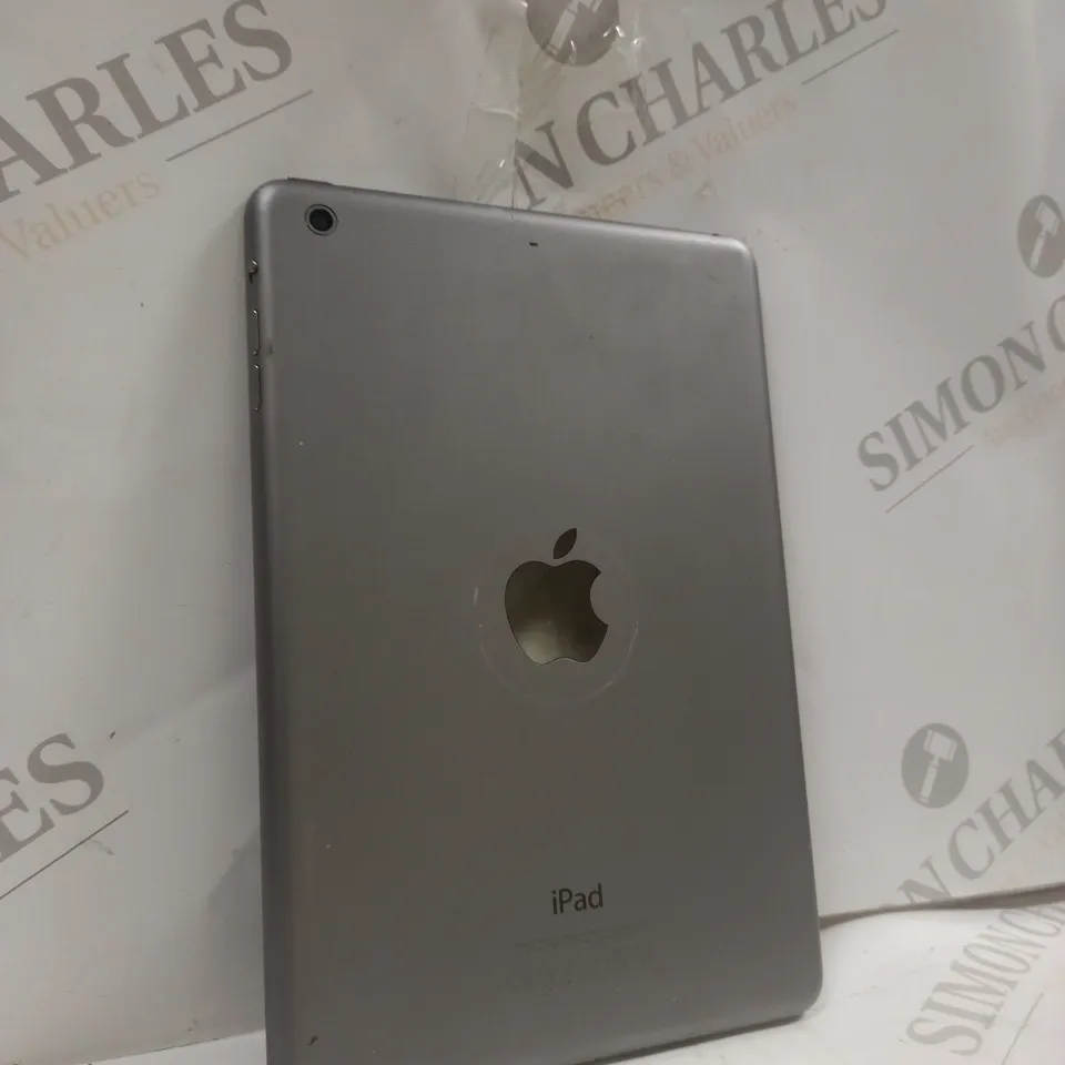 APPLE IPAD MINI 2 A1489 SILVER