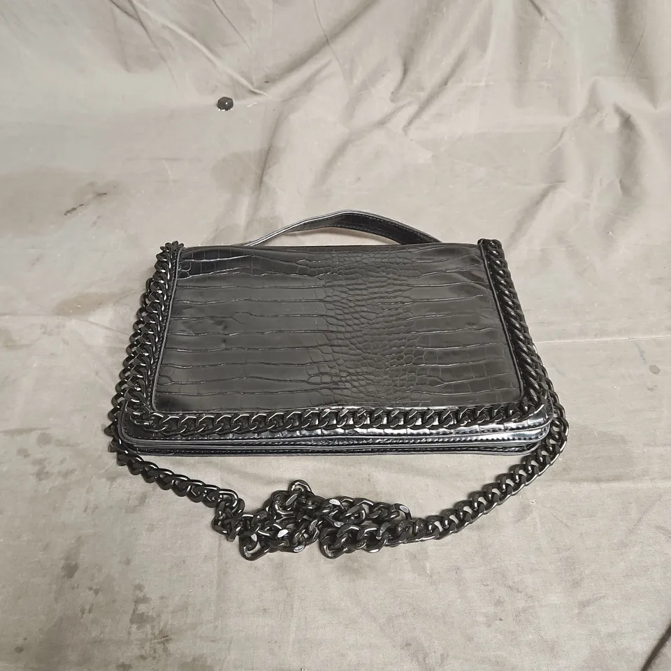 ALDO HANDBAG IN BLACK ONE SIZE