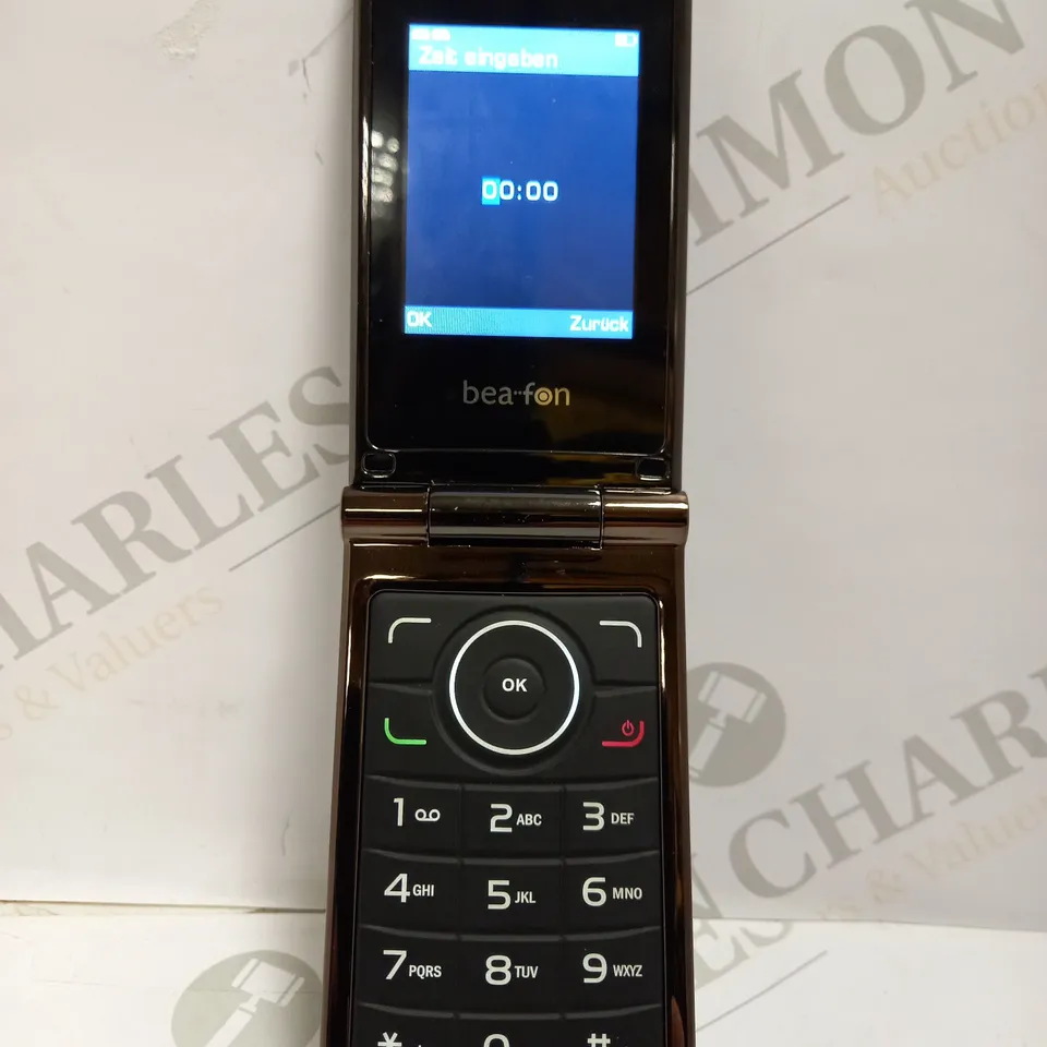 BEAFON C240 FLIP MOBILE PHONE 