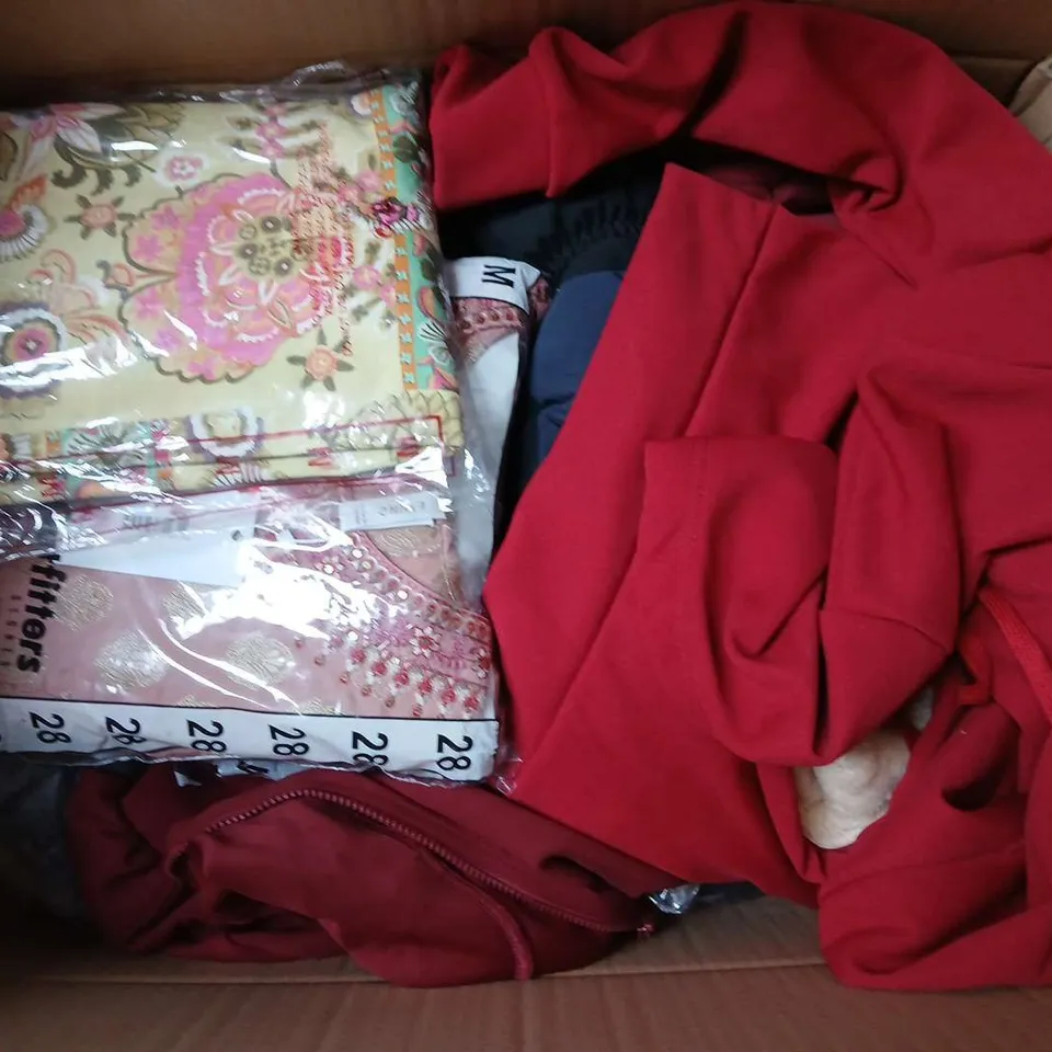 LARGE BOX OF ASSORTED CLOTHING ITEMS IN VARIOUS SIZES, STYLES AND COLOUR TO INCLUDE GLOVES, JOGGERS, JACKET, ETC