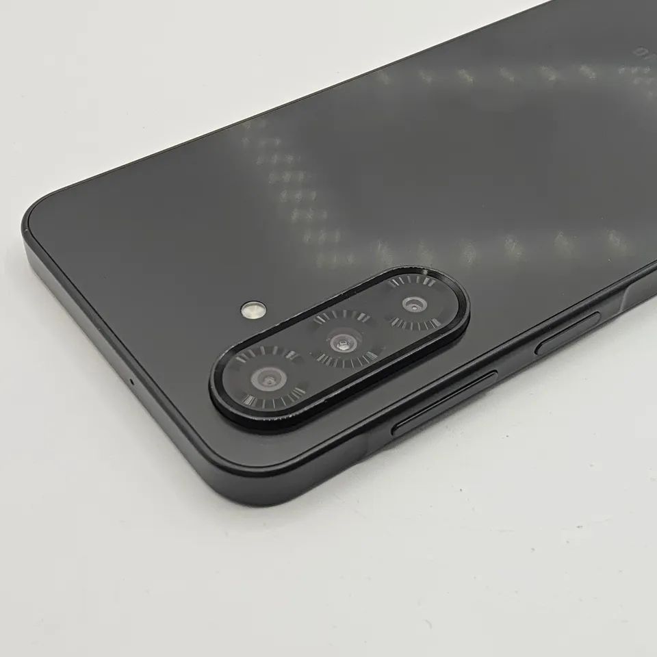 BOXED SAMSUNG GALAXY A17 4/128GB IN BLACK - SM-A175F