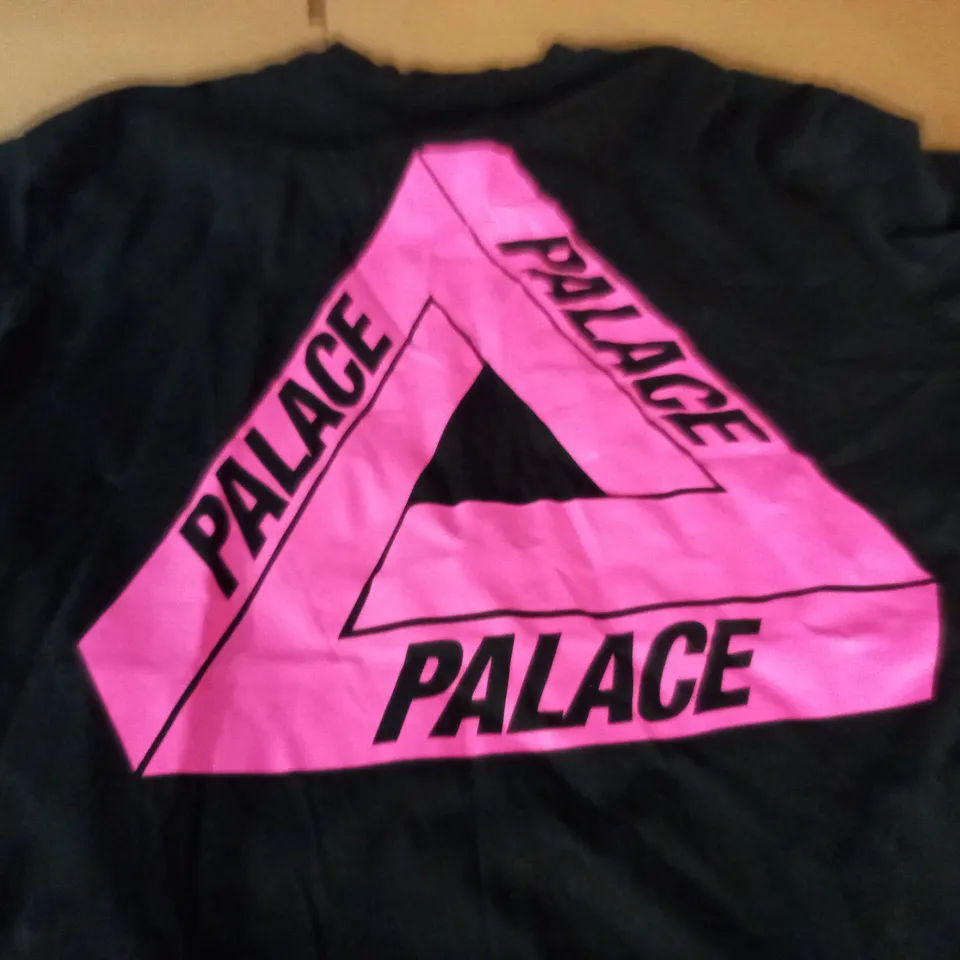 PALACE BLACK T-SHIRT - XL