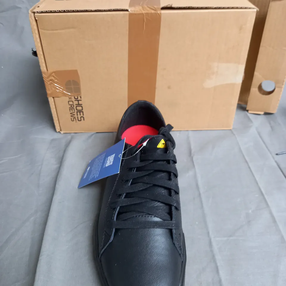 BOXED PAIR OF SHOES FOR CREW BLACK LOW TRAINERS SIZE UK 8