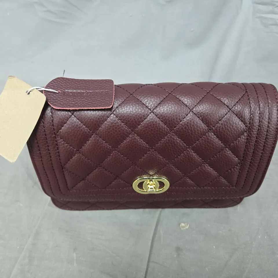 QUILTED BURGUNDY LEATHER HANDBAG WITH GOLD-TONE CLASP (GENUINE LEATHER TAG)