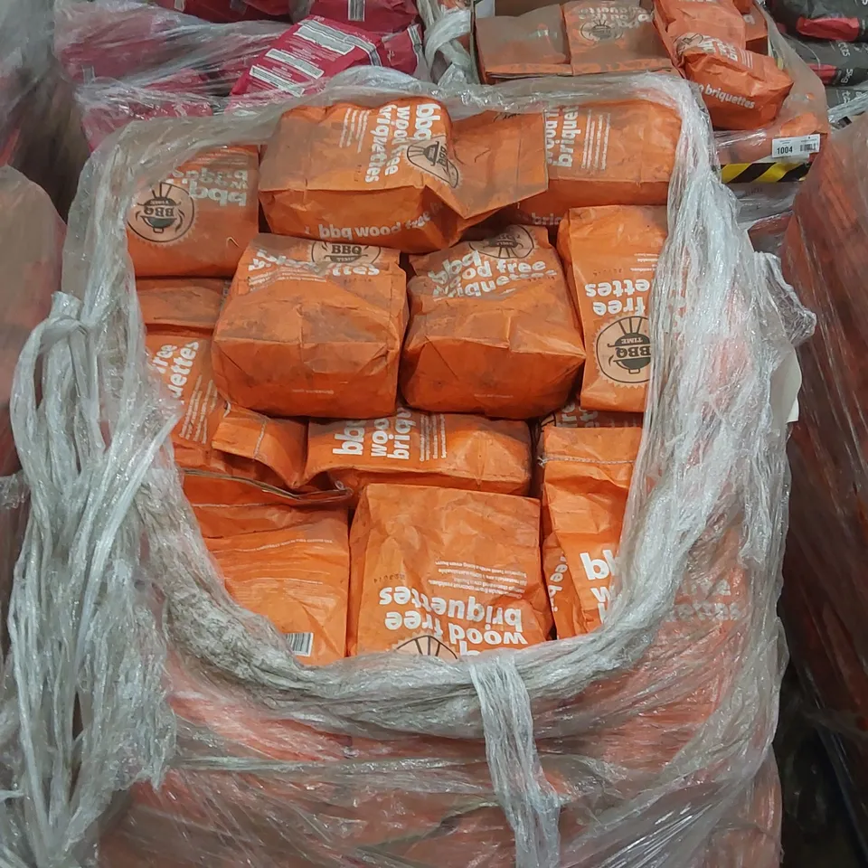 PALLET CONTAINING A LARGE QUANTITY OF CHARCOAL BRIQUETTE BAGS 