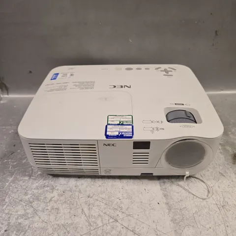NEC P-V260 PROJECTOR 