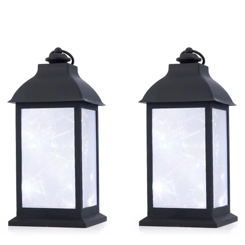 HOME STORIES SET OF 2 INDOOR / OUTDOOR LED EFFECT LANTERNS.
