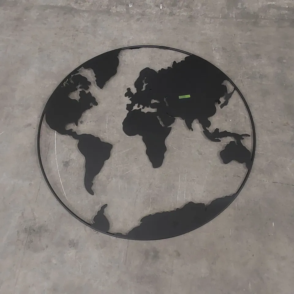 WORLD ART BLACK METAL WALL ART PIECE 