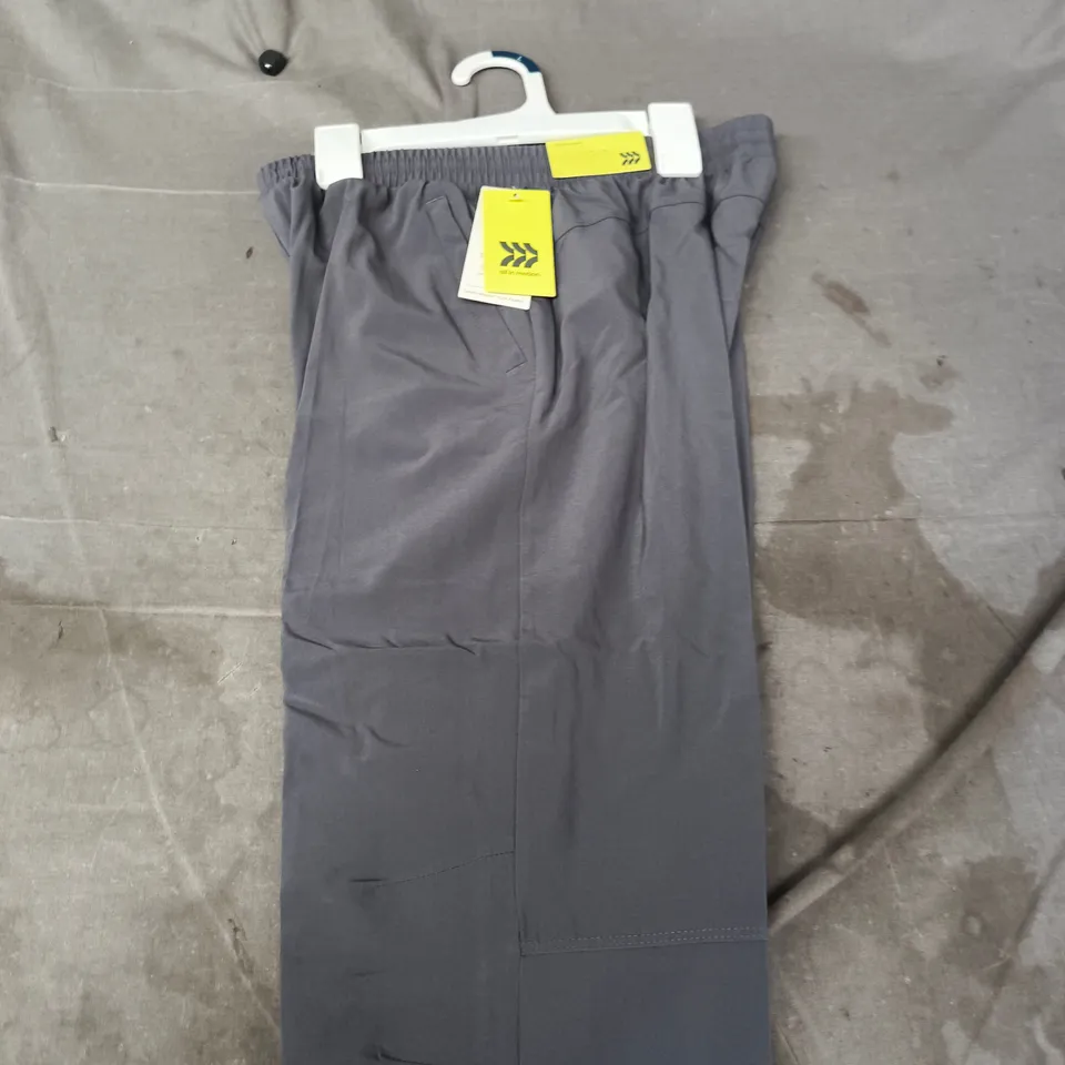 ALL IN MOTION WOMEN'S WOVEN PANT – SIZE L